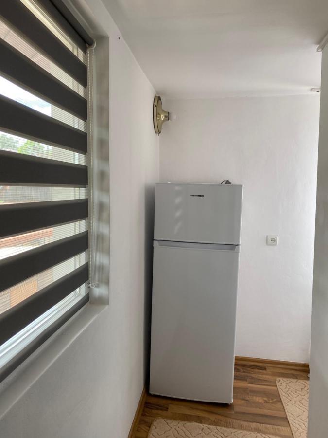 فندق Subcetate في  Casa Iuliana المظهر الخارجي الصورة